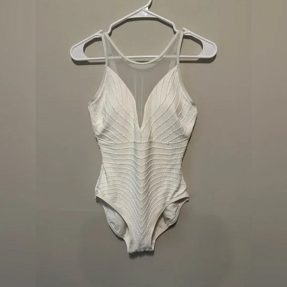 NWT Contours by Coco Reef High Neck One Piece Swimsuit Size 8 32 C Cup - Picture 4 of 11